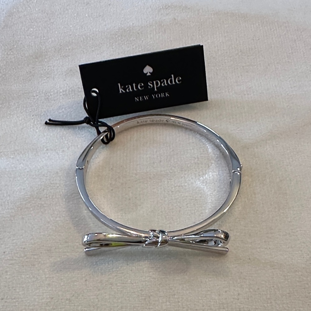Kate Spade Silver Bow Accent Bracelet bangle - New with tag